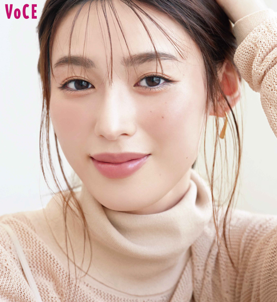 芦田愛菜が女性誌表紙初登場！VOCE2月号、12月21日（木）発売！