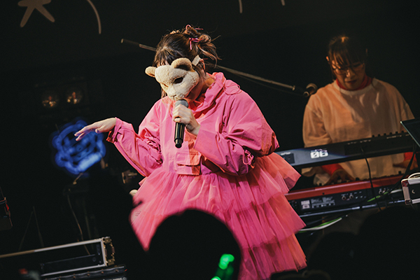 コレサワが、自主企画ツーマンライブ《コレサワ LIVE 2023 きみとデート vol.1》を12月5日東京・Spotify O-WESTにて開催