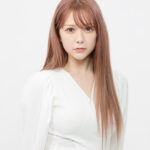 村重杏奈が『ゼクシィ海外ウエディング2024Spring&Summer』の表紙に登場！