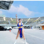 天木じゅん、クオリティ高すぎる春麗コスプレで大迫力スタイルをアピール！