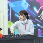 【動画】ショート美女・白石美音(DJ MION)ノリノリのDJパフォーマンス！＜OSAKA MOBILITY SHOW 2023　第12回大阪モーターショー＞