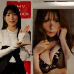 【動画】雪平莉左、セクシー＆可愛いすぎるカレンダーをアピール！「去年を超える出来上がり」