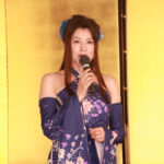 藤原紀香、華やかな肩出し青ドレスで制作発表会に登場！「可愛い彩芽ちゃんと綺麗な礼子姉さんと共演できて幸せ」＜明治座創業150周年ファイナル公演 舞台「メイジ・ザ・キャッツアイ」＞