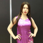 コスプレイヤー・シャーリー、ONE PIECEのボア・ハンコック姿で登場！蛇姫様感あるセクシー衣装で会場を魅了＜東京コミコン2023＞