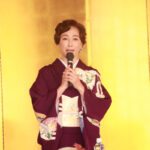 高島礼子、美しすぎる自前の着物姿で登場！藤原紀香との初共演で「これではいけない」と急遽衣装を変更＜明治座創業150周年ファイナル公演 舞台「メイジ・ザ・キャッツアイ」＞