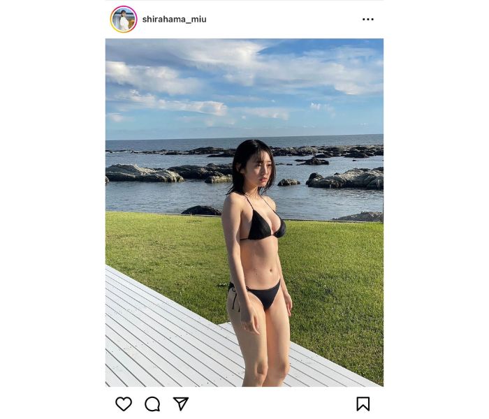 白濱美兎、あどけない表情の黒ビキニオフショットにファン歓喜！「夕陽より綺麗！」