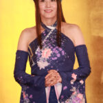 藤原紀香、華やかな肩出し青ドレスで制作発表会に登場！「可愛い彩芽ちゃんと綺麗な礼子姉さんと共演できて幸せ」＜明治座創業150周年ファイナル公演 舞台「メイジ・ザ・キャッツアイ」＞