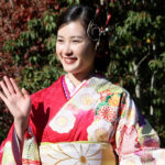 【動画】井頭愛海、紅白の気品あふれる晴れ着姿で登場！