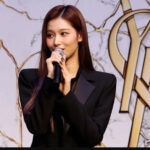 【動画】TWICE・SANA、クールビューティーなブラックジャケットでイヴ・サンローラン・ ボーテ ジャパン アンバサダー就任の気持ちを語る！