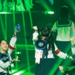 【レコ大】新しい学校のリーダーズ、首振りダンスに安住アナウンサーと川口春奈が挑戦！＜第65回 輝く！日本レコード大賞＞