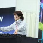 【動画】ショート美女・白石美音(DJ MION)ノリノリのDJパフォーマンス！＜OSAKA MOBILITY SHOW 2023　第12回大阪モーターショー＞