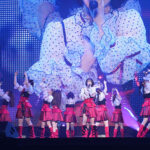 ≠ME、クリスマス気分満載のキラキラパフォーマンス！巨大ランウェイで舞う姫たち＜X’mas Countdown Party＞