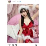片岡未優、胸元のリボンに視線が引き寄せられるサンタコスを披露！「プレゼント開けたい」とファン歓喜！