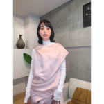 のん、白×スモーキーなピンクワンピを着こなす姿に「本当に綺麗」「大人の魅力が溢れ出ています」