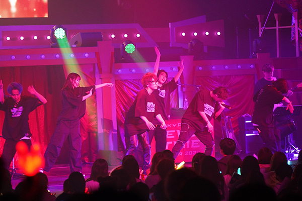 スカイピース、全国ツアー「Fever Time」仙台初日にツアー追加公演となる日本武道館公演を発表！