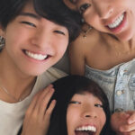 山口達也の元妻･高沢悠子、息子たちとの自撮り近影ショット「久しぶりに家族写真が撮れました」