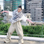 のん、新鮮で斬新なファッションを着こなすオフショ披露！「最高にカッコ良くて可愛くてお洒落」