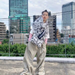のん、新鮮で斬新なファッションを着こなすオフショ披露！「最高にカッコ良くて可愛くてお洒落」
