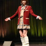 Mamina、ルーズソックス×韓国制服スタイルでランウェイをウォーキング！＜COLOR COLLECTION＞