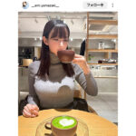 安定の可愛さ爆発中！山崎あみ、可愛すぎるカフェデート風ショット投稿！「アーミンしか勝たん」との声