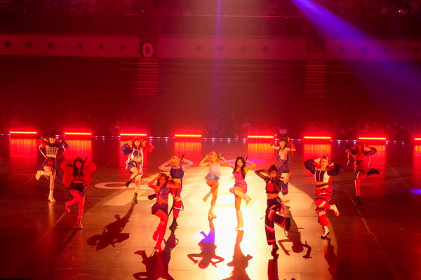 Girls²、iScream、Lucky²、カラフルな衣装とフレッシュな笑顔で会場を魅了！＜LDH LIVE-EXPO 2023＞