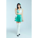 川瀬もえ、ラウンドガール×レースクィーン衣装で品ある色気抜群！新年の抱負を語る！「下にしゃがまなきゃ上にジャンプすることも出来ない」