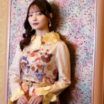 【動画】新谷姫加、立体的な花が可愛らしいワンピースを着て舞台「メイジ・ザ・キャッツアイ」出演への思いを語る！