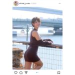 小坂田純奈、美尻・美脚映えるミニ丈ワンピース姿が眩しすぎる！
