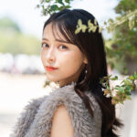 関西学院大学・末次桃子さんが出場決定！ファーからのぞくほっそり二の腕とアンニュイな大人の色香漂う表情にも注目！＜MISS OF MISS CAMPUS QUEEN CONTEST 2024＞