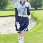【動画】グラビアアイドル・花巻杏奈、太ももチラリのキュートなミニスカゴルフウェアで登場＜PLATINUM GOLF＞