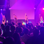 【ライブレポート】.SHAR-LiE、クールな新衣装でワンマンを盛り上げる！ 新曲『Eyes your Al’s』を初披露。