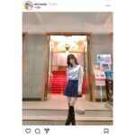 フリーモデル・KMがレッドカーペットに！？絶対領域気になるミニスカ＆ニーハイブーツコーデで魅了