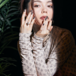 安田レイ×esshimo、楽曲をイメージしたセルフジェルネイルシールを共同制作！安田レイのアーティスト性をネイルに再現。