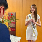ミス・ユニバーシティ日本グランプリ・鈴木梨恩、静岡市長をグランプリ受賞後に表敬訪問