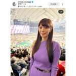 三谷紬、密着ニットワンピースからチラリ肩出しコーデ披露！taylorswiftライブへの参加を報告！