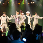 【動画】6人組メンズグループ・+1（プラスワン）、デビューワンマンで「WE CAN DO IT！」を熱唱！