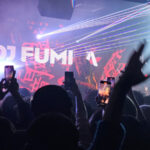 DJフミヤ、真夜中の渋谷CLUB CAMELOTを盛り上げる！ BON JOVI、QUEENなど往年の名曲を連発で大盛況