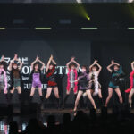 現役女子大生グループ・フジコース、美脚きわだつ衣装でTGCオープニングアクトに登場！＜マイナビ TGC 2024 S/S＞