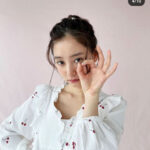 新木優子、健康的美肌で肩出しルームウェアSHOT披露！「どの表情も可愛いっっ可愛すぎ」の声