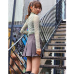 【写真特集】望月花南(.SHAR-LiE)、ガーリーなミニスカコーデで美脚披露！ 「普段のレッスンでも歌いながら腹筋を鍛えたりしています。」