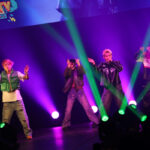 日韓合同ダンスボーカルグループ・ORβIT、輝く笑顔で会場を盛り上げる！