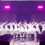 ME:I、可愛すぎる白衣装でTGCに初登場！圧巻のパフォーマンスにファン歓喜＜マイナビ TGC 2024 S/S＞