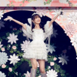 最年⻑レジェンドアイドル柏⽊由紀AKB48⼈⽣の集⼤成！17年間の全てが詰まった卒業コンサート！柏⽊「AKB48は⼈⽣そのもの。私は世界で⼀番幸せ者です！」 ⼩嶋陽菜、⾼橋みなみ、峯岸みなみ、指原莉乃などOGメンバー15名も⼤集結！
