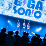 【写真特集】.SHAR-LiE、お腹チラ見せのシックな衣装でファンを悩殺！＜GIGA・GIGA SONIC 〜新生活でもオタクライフ！！〜＞