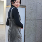 【写真特集】美凪(.SHAR-LiE)、オーバーオールミニ丈コーデで美脚披露！ 「物心ついた時から歌うことが好きでした」