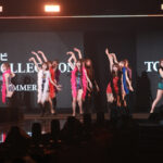 現役女子大生グループ・フジコース、美脚きわだつ衣装でTGCオープニングアクトに登場！＜マイナビ TGC 2024 S/S＞