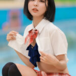 【写真特集】ステミレイツ・ごみちゃん、スケ感カワイイ制服水着で登場！ ＜SPLASH SUMMER×近代麻雀水着祭2024＞