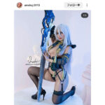 Umeko J、もっちり色白肌が素晴らしいコスプレ姿を披露！