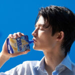 藤原大祐が、「クーリッシュ」を飲んでクールに出勤！灼熱の都市でサンボマスターの名曲を熱唱する！