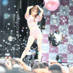【写真特集】松本いちか、可憐な美ボディきわだつピンク水着でランウェイに登場！ ＜SPLASH SUMMER×近代麻雀水着祭2024＞